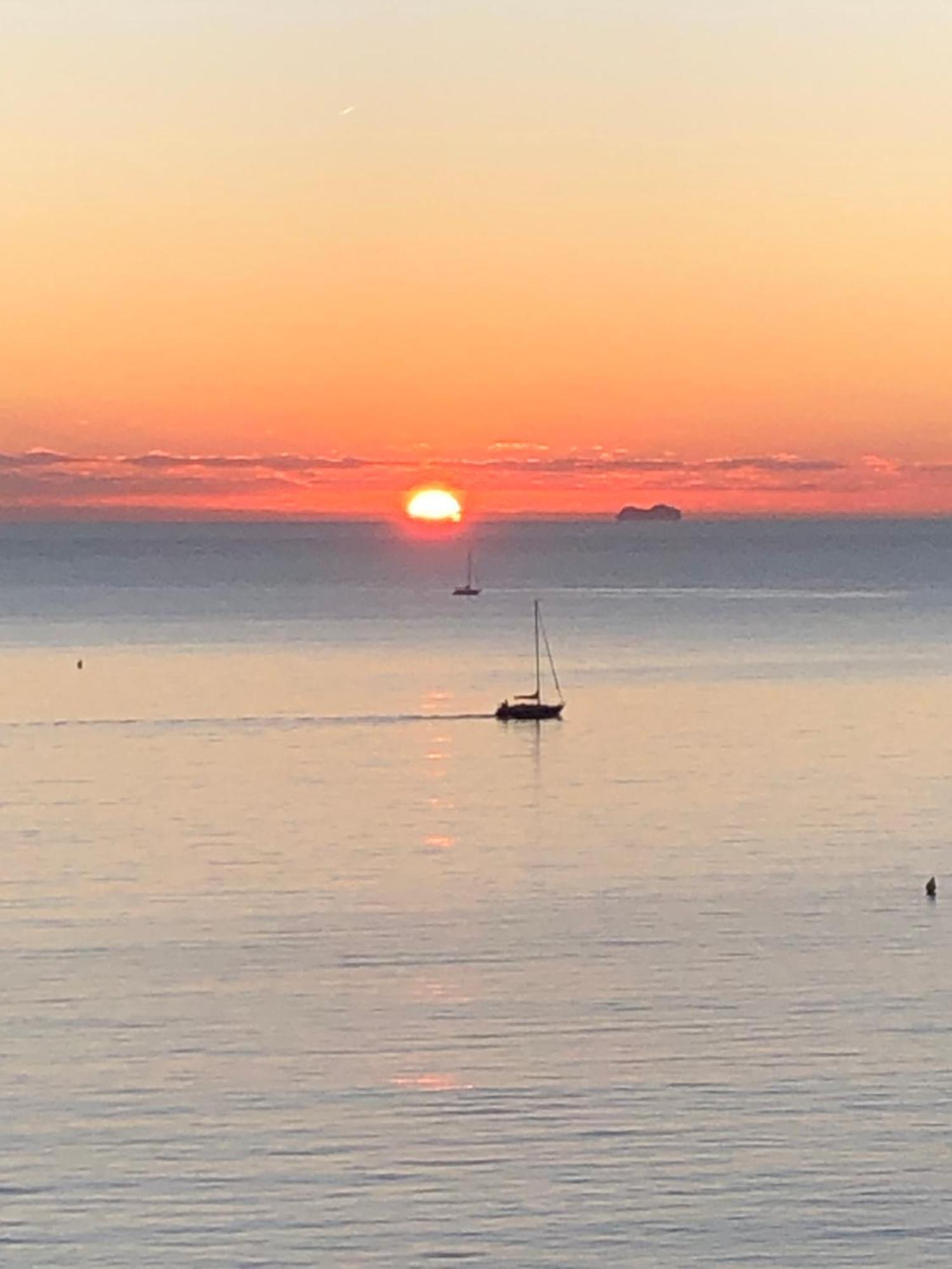 Petit Paradis A Sanary Avec Vue Mer Wifi Et Clim Zewnętrze zdjęcie